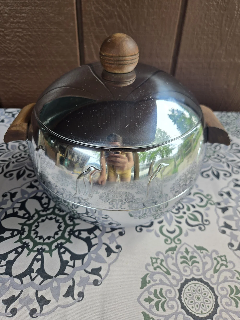 Penguin Motif On A Vintage Silver-Tone Hot Or Cold Bucket Server W/ Wood Handles